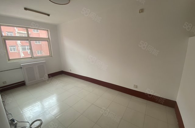 国棉厂48万 证过2年 看房方便 有钥匙 东昌总校水城华府旁