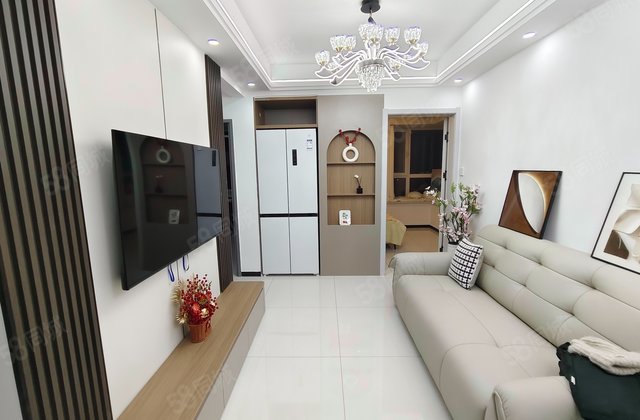 翔天万和城1室1厅45㎡28万二手房图片