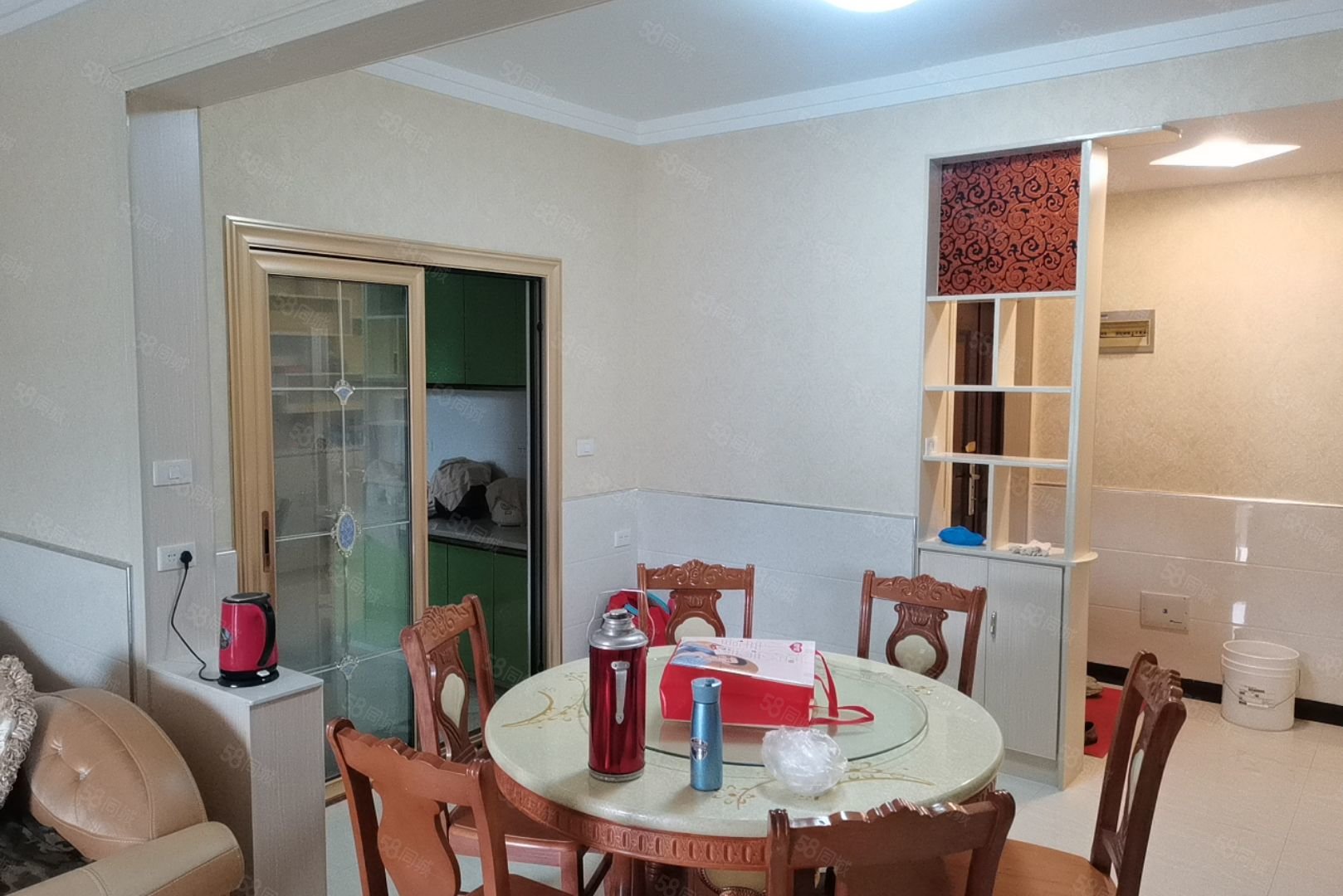 盛世龙城2室2厅2卫100.41㎡南46万