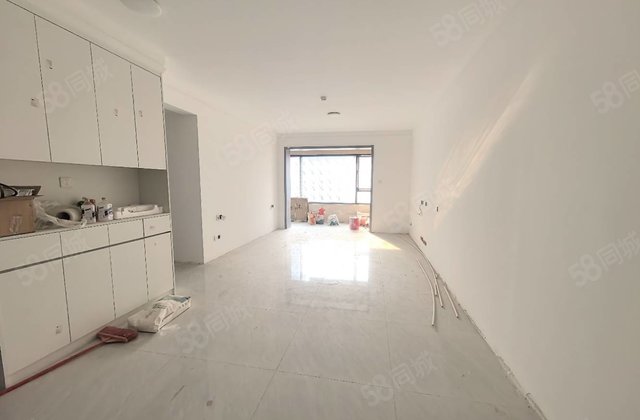 湖语上院 精装新房未住 双阳台 送车位   楼层 急售