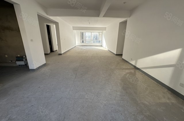 270大平层！洋房！双车位！走一手可按揭！新房未住！东昌丽都