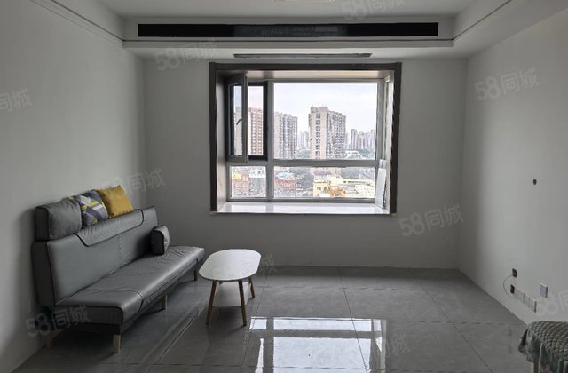 文轩本部，羡林苑商品房精装四室东边户，带车位地下室，总高十八