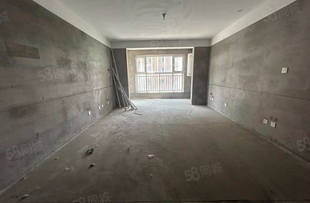 阜丰时代广场3室2厅130.31㎡79.9万二手房图片