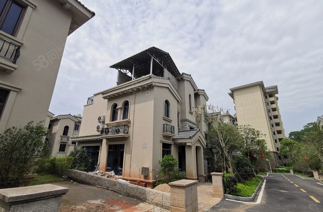 梅州房产信息 梅州二手房 梅州高层碧桂园稀有别墅 双拼带前后花园