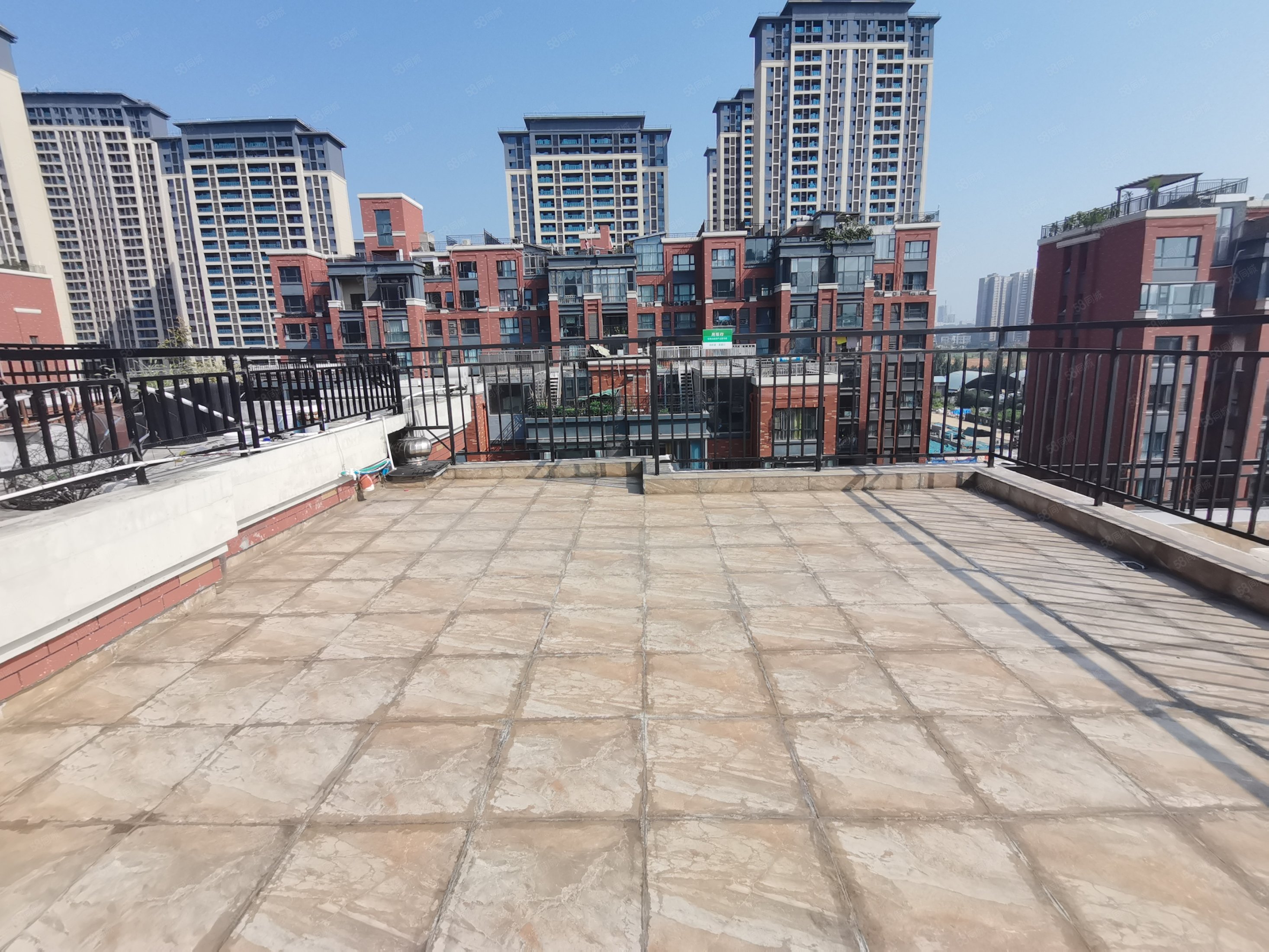 和昌花与墅 洋房复式 带全屋家具家电满两年 急售,和昌花与墅-洛阳58