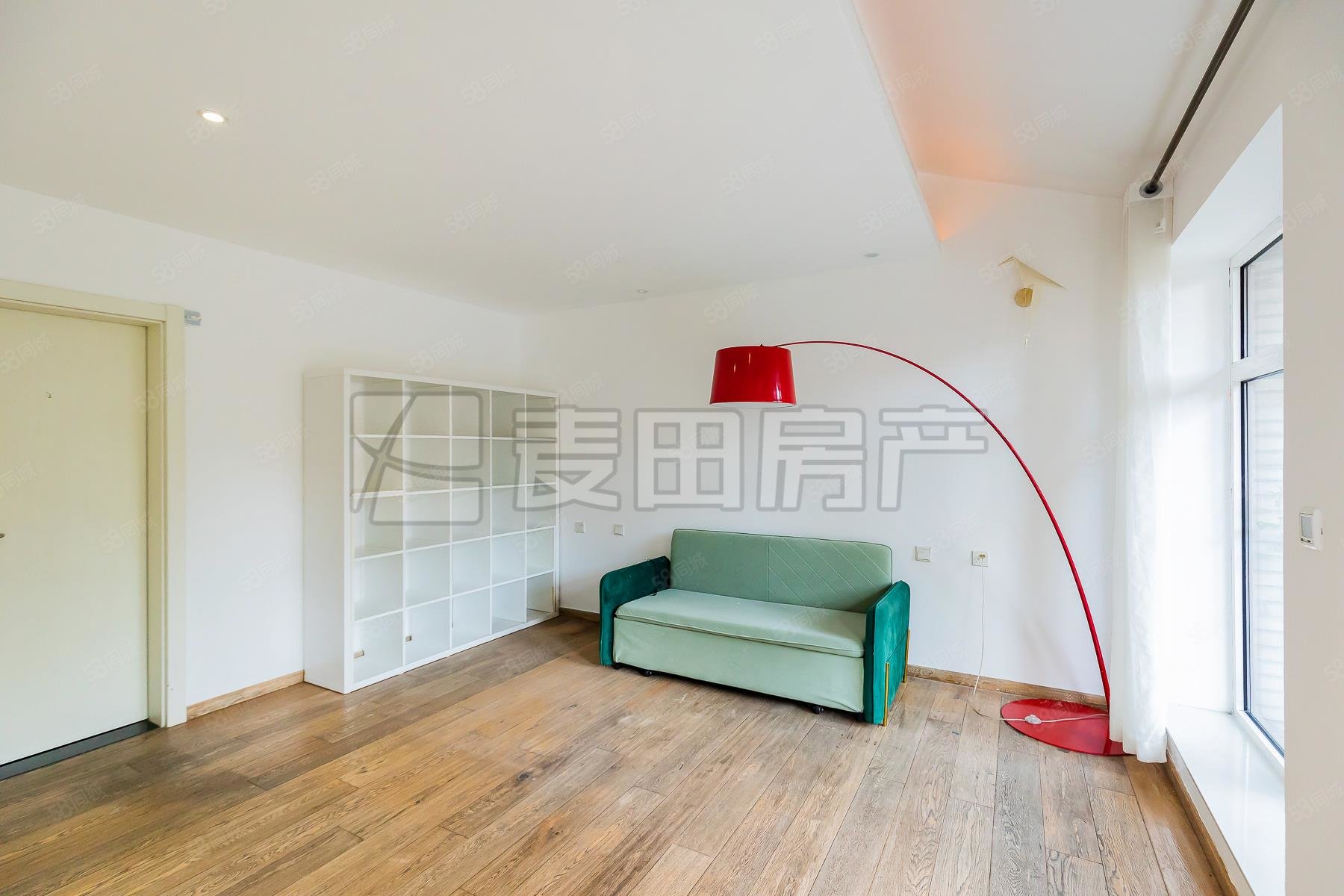 歐陸苑4室3廳3衛(wèi)232㎡南北2675萬