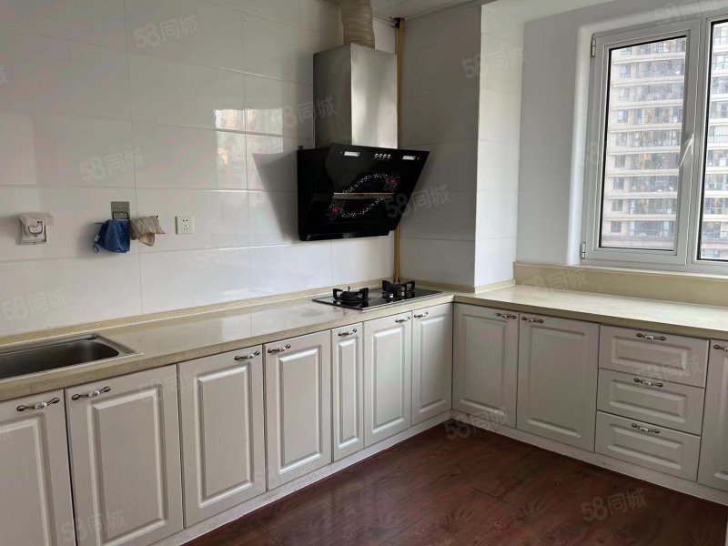 壹品星海南北通透高绿化商圈成熟车位充足双卫生间