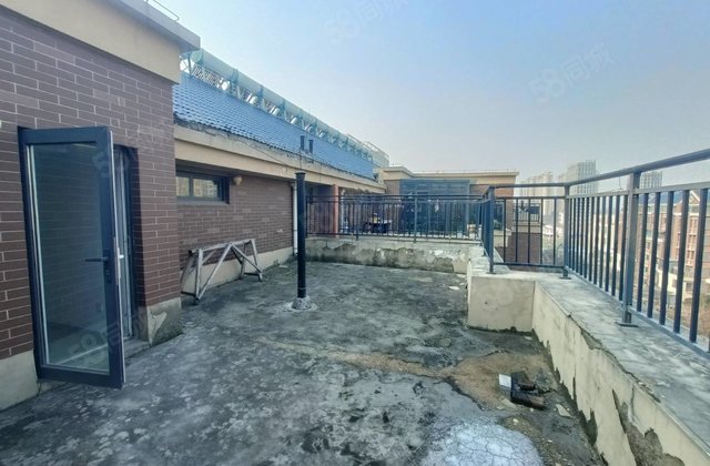 月季公园对过，文轩东九州花园华建花园洋房67送车位储藏室！