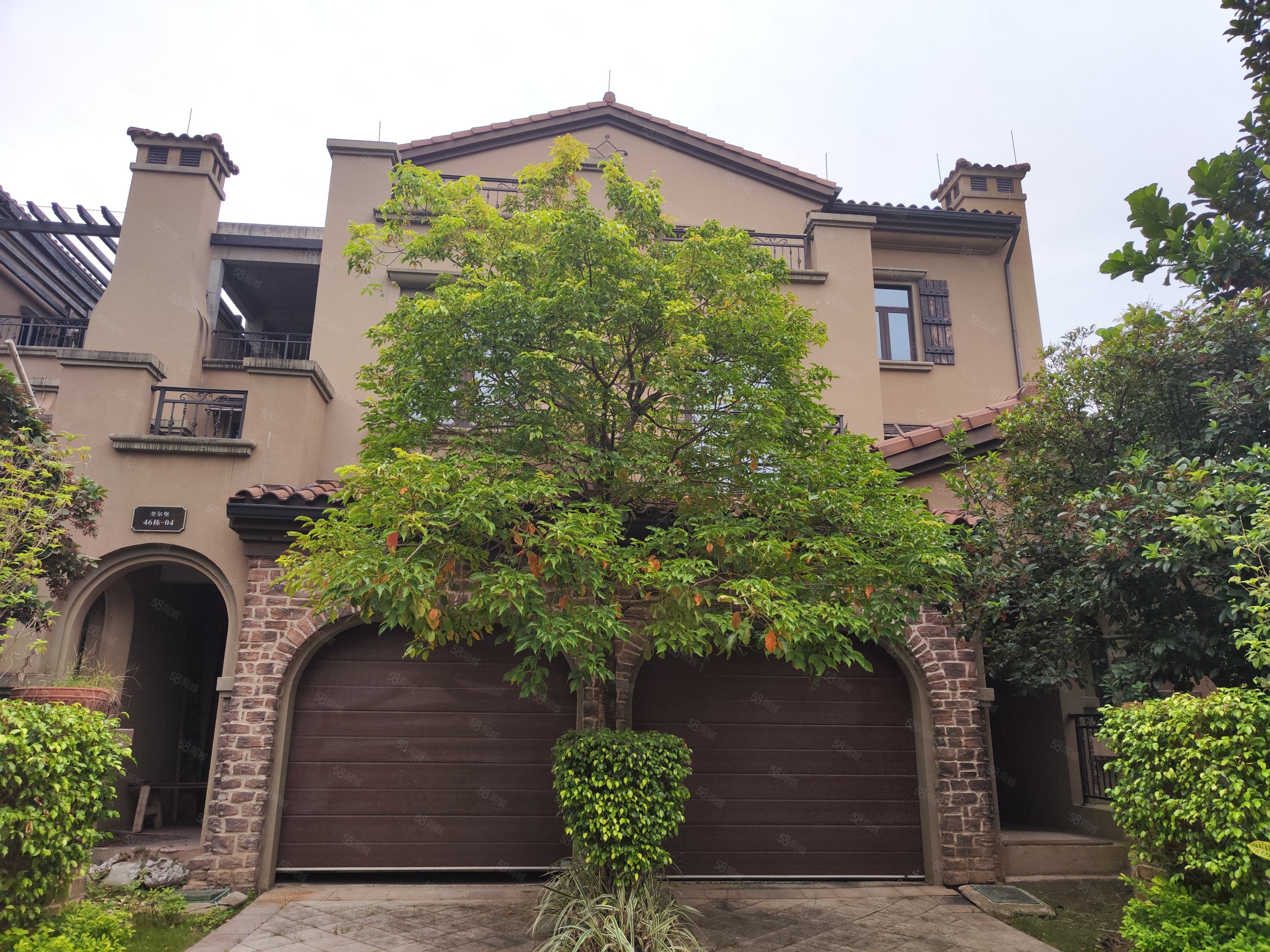 鼎峰源著(别墅)4室3厅5卫407.11㎡南2350万