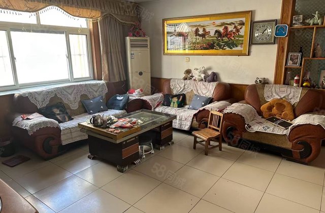 看房方便 交通便利 商业配套成熟 正南朝向 小三居 看房随时
