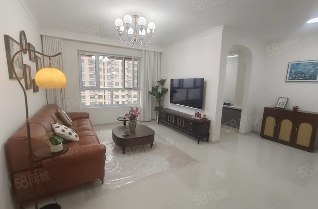 房东急售 万达附近 建设路 精装修 大三室 免大税 保证真实