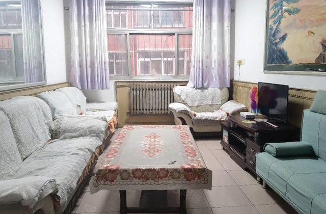 兴华路   东昌中学 金鼎 两室两厅 免大税 五万即可入住