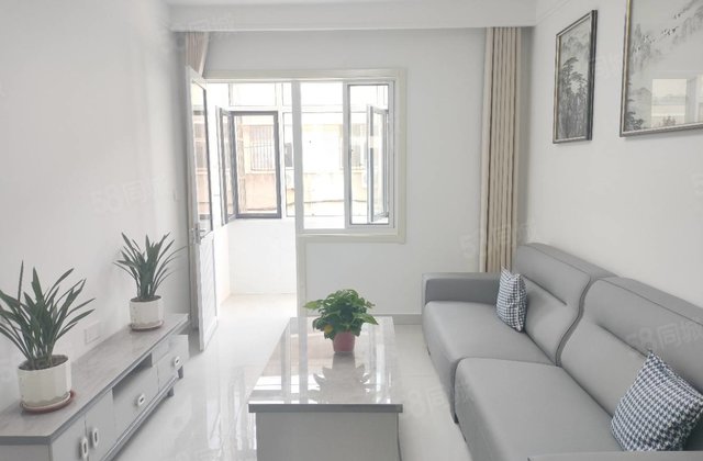 东昌中学总校，地暖多层2楼，精装修未住，带家具，工行家属院