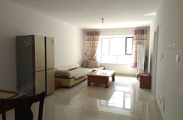 龙湾二期 带车位储藏室 免大税 小高层