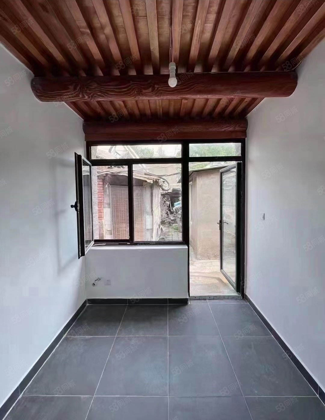 國子監(jiān)街小區(qū)1室0廳0衛(wèi)10.03㎡東260萬