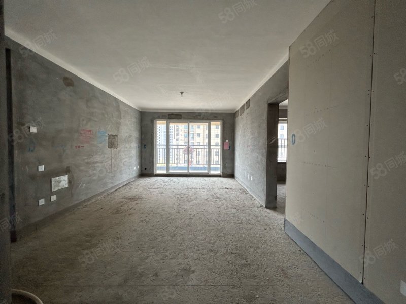 送入户花园三室两卫南北通透,证满二年,朝歌里麟府-鹤壁58同城