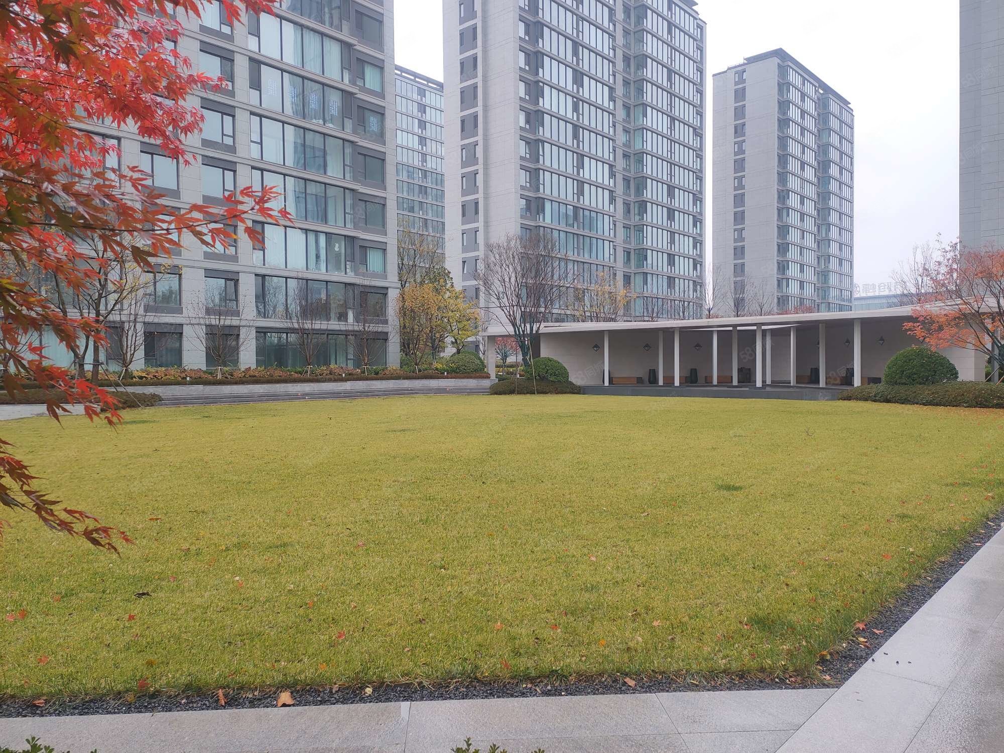 影都壹号一期洋房顶楼方便离地铁500米