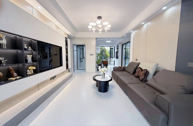 湘龙府4室2厅121㎡79.8万二手房图片