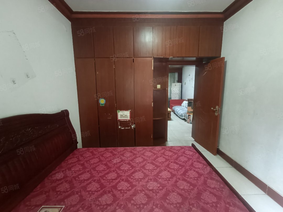 轮胎东村2室2厅1卫76㎡南北23万