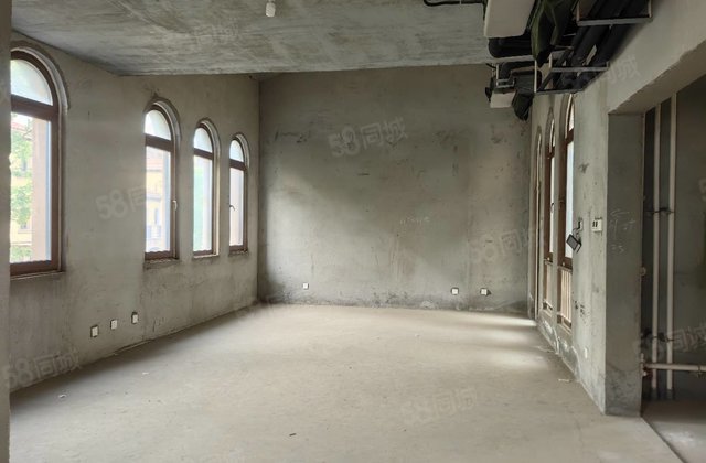 急售江北水镇围合院带车库东边户五室三厅五卫400平520万