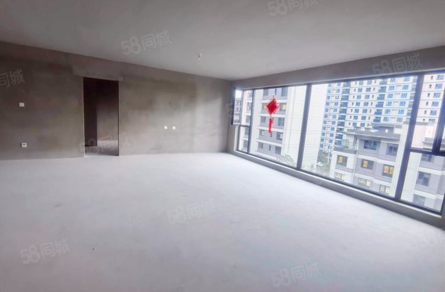 保利和煦一期4室3厅168㎡245万二手房图片