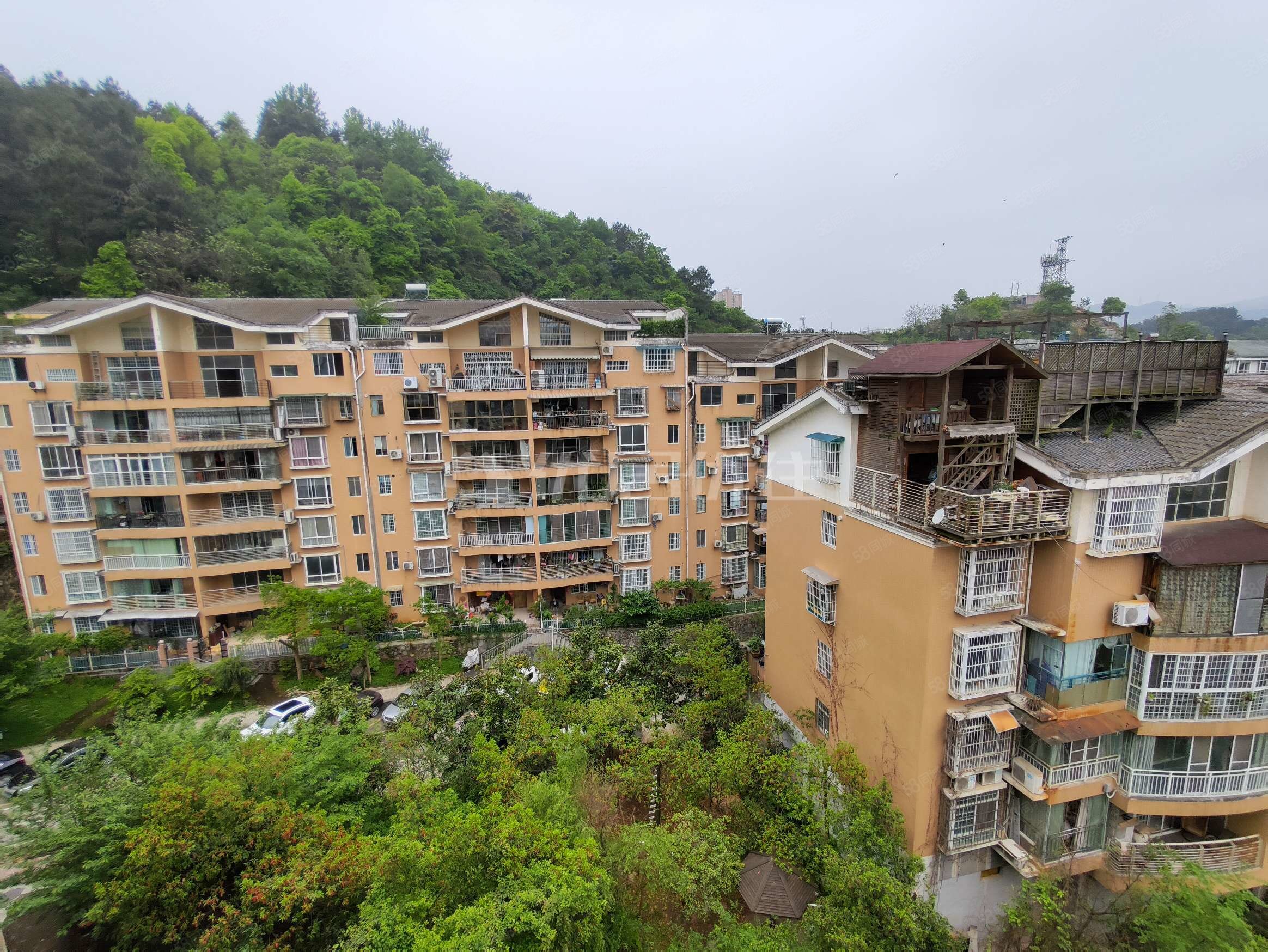 新添寨城市山水公园豪装复试楼急售