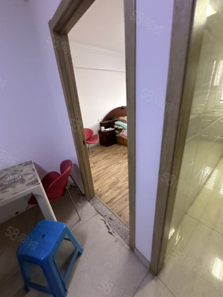 桃源花都2室1厅1卫75㎡南北35万