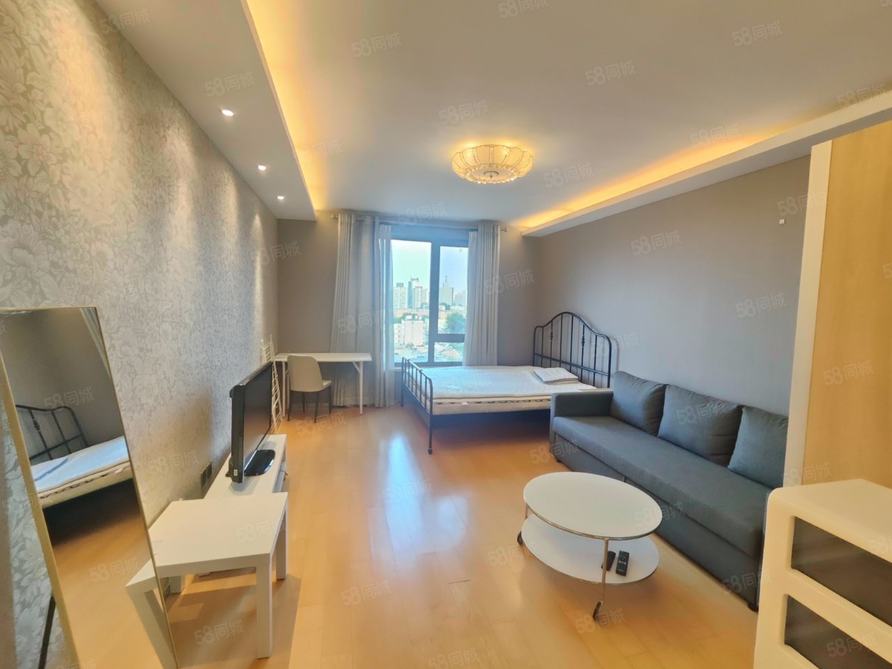 萬(wàn)科公園五號(hào)1室0廳1衛(wèi)56.74㎡東290萬(wàn)