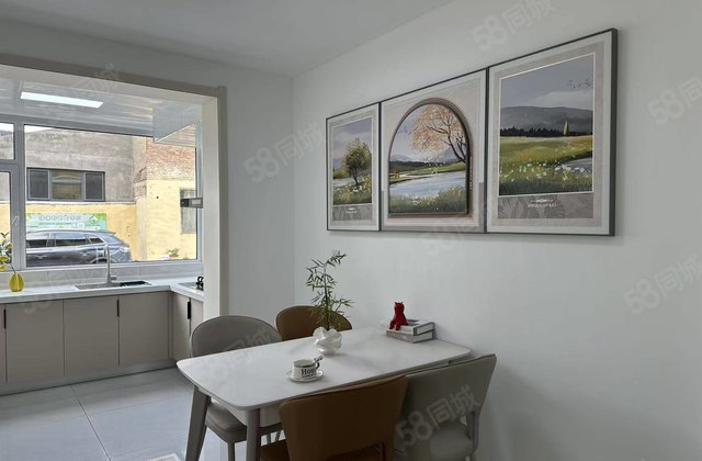 闸口 文轩中学 一楼 标准三室 85.8万 精装 家属院