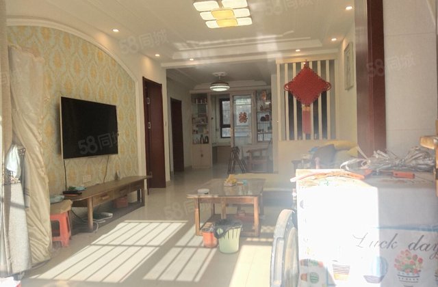 急售，一楼带院子，婚房精装修，丽景花园，桐凤家园，万达