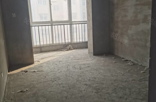 远实凤凰城3室2厅108㎡45万二手房图片