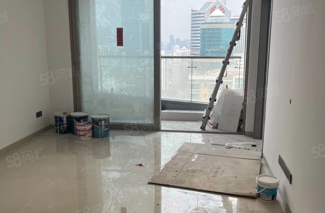 大中华环球金融中心(商住楼)2室1厅72.74㎡300万二手房图片