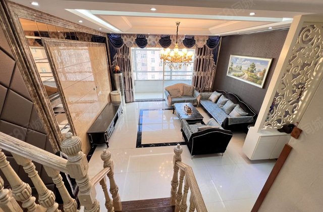 孟达德馨园豪华装修 190平，双车位错层附送家具家电