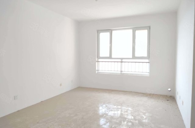 万达附近 海润公园 江山印 电梯好楼层 新房未住 送地下室