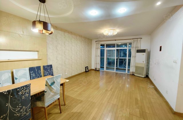 都市金岸3室2厅114.15㎡190万二手房图片