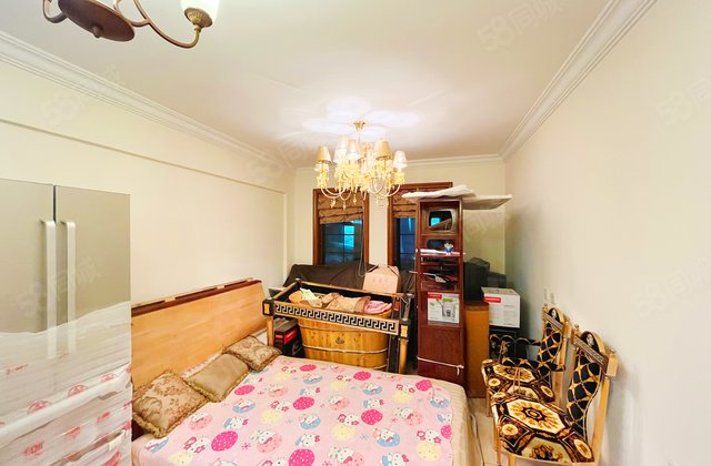 果岭山水三期岛屿生活1室2厅70㎡55万二手房图片