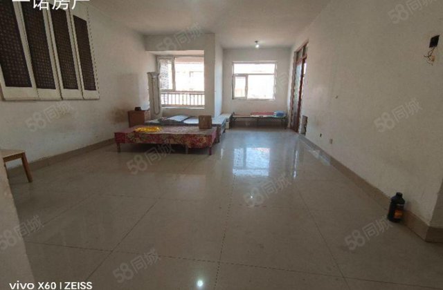 月亮B 商品房 3室2卫 实验育红 车位 储 湖边运河旁