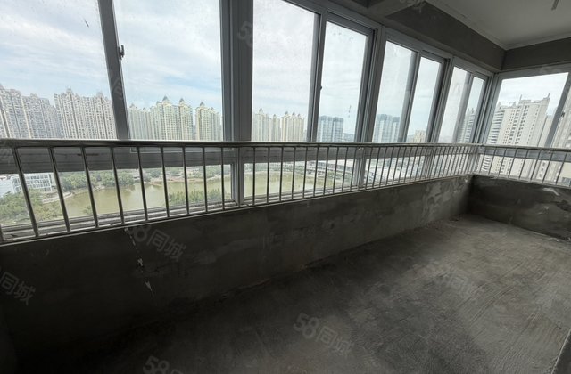 万茂华府3室2厅130㎡63万二手房图片