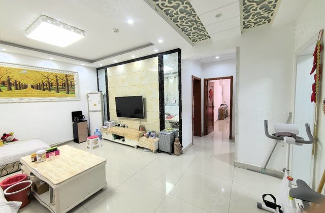 62万 燕塔附近 皇行家园电梯房送储藏室