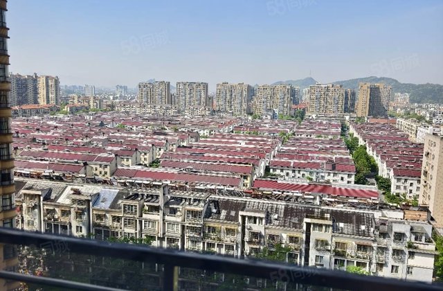 国鑫七星亚龙湾3室2厅90㎡143万二手房图片