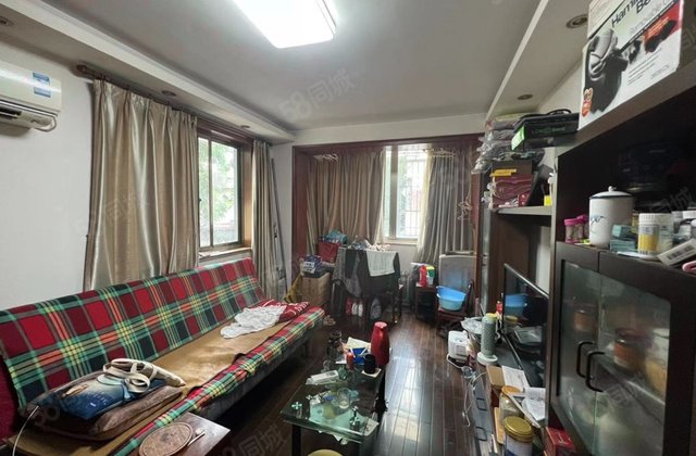 镇宁路465弄小区2室1厅51.54㎡380万二手房图片