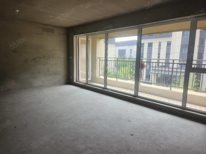 【10图】中金樾府 电梯洋房124平 三室两厅两卫 宽客厅,中金公元启城