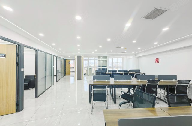 金成国贸4室2厅234.2㎡138万二手房图片