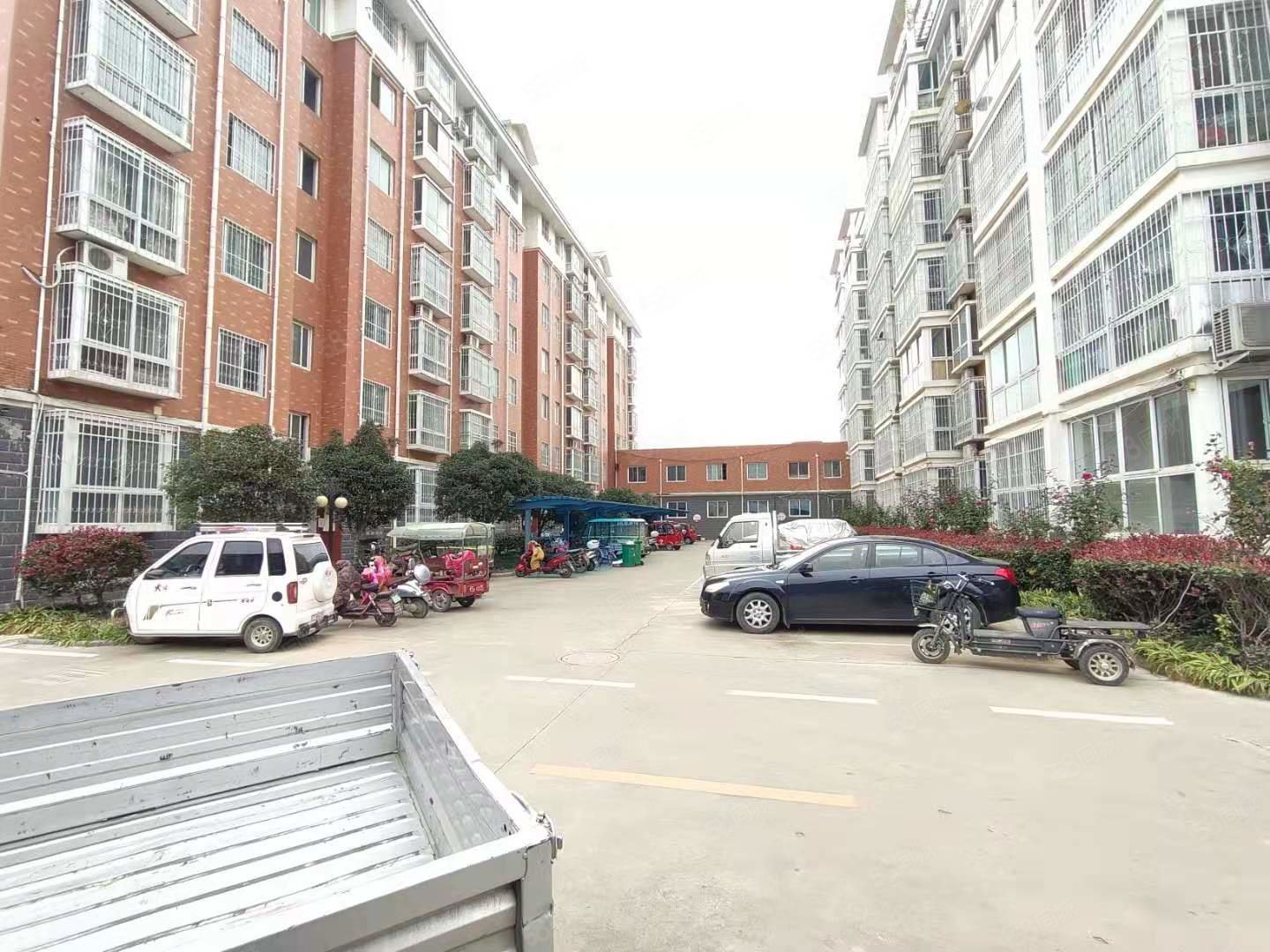 有证 精装大三室 送储藏室 可按揭,嘉和花园-南阳58同城