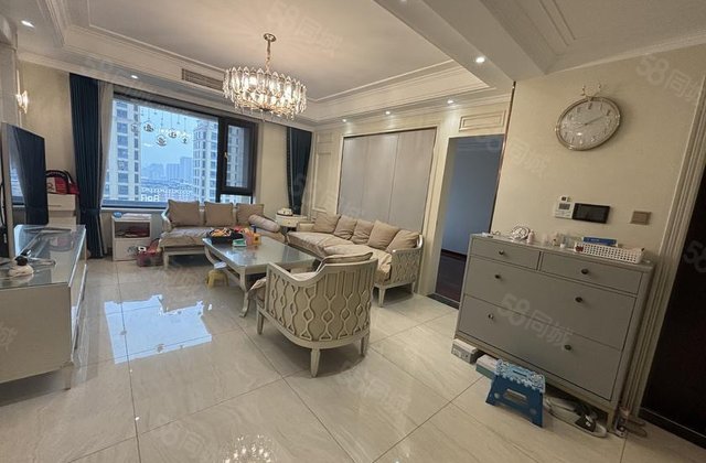 百合新城  位置 小高层 带车位储藏室免大税 精装修