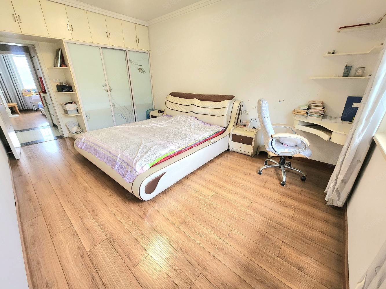 北山小区3室2厅2卫110㎡东南33万