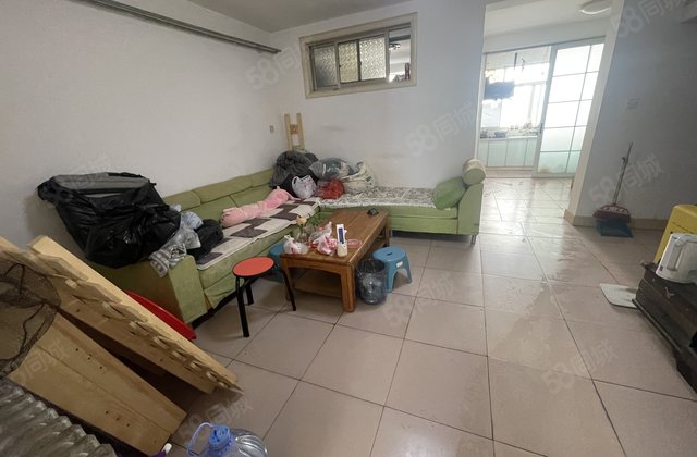 市医院！步梯2楼。健康路。三中家属院，煤厂小区！