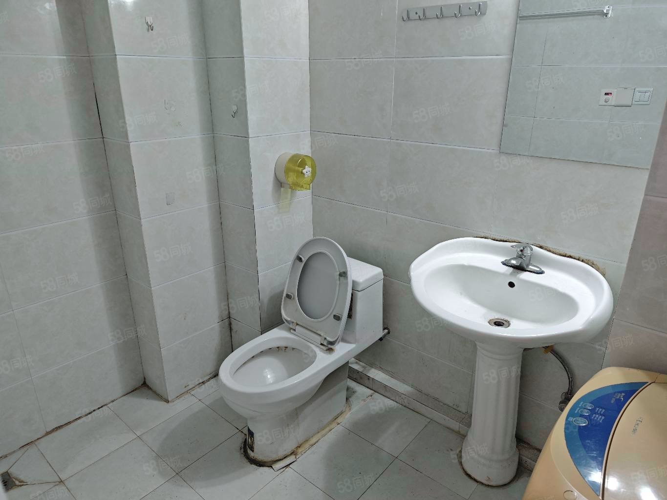 凤栖桐2室1厅1卫65.1㎡南114万