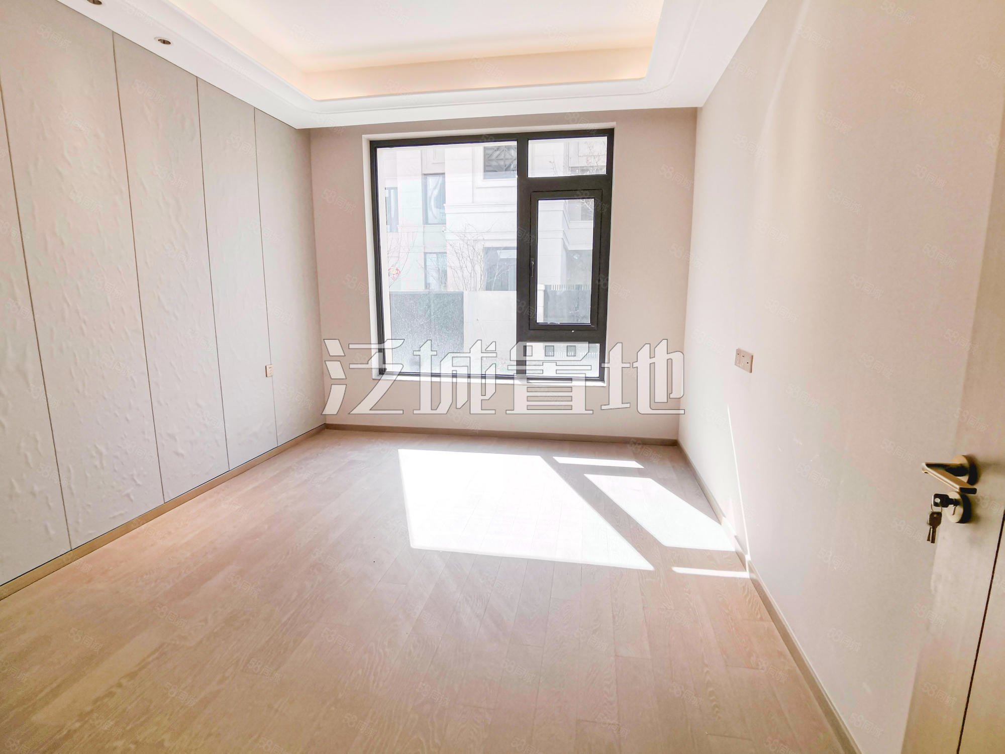 國瑞熙墅二區(qū)4室3廳3衛(wèi)418㎡南北1680萬