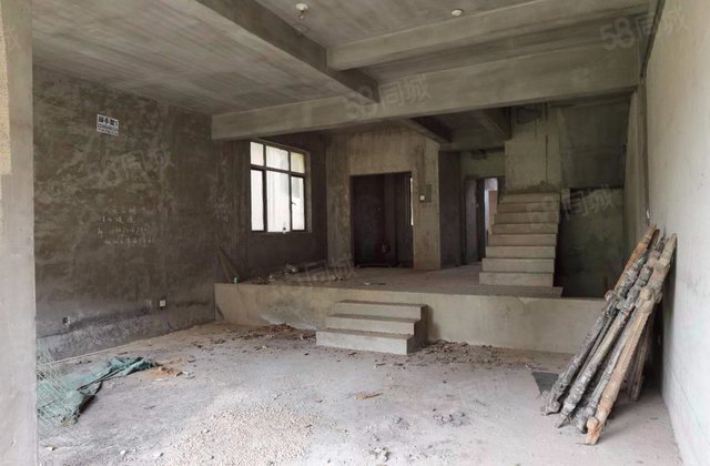 卓越麓山别墅(别墅)6室2厅252.92㎡468万二手房图片